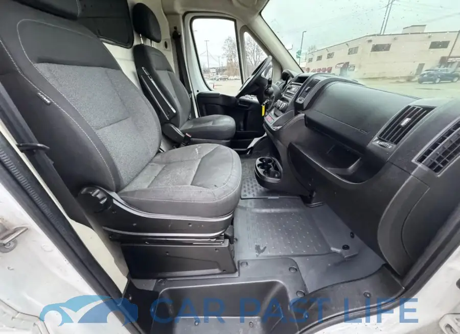 3C6TRVAGXGE115998# 5