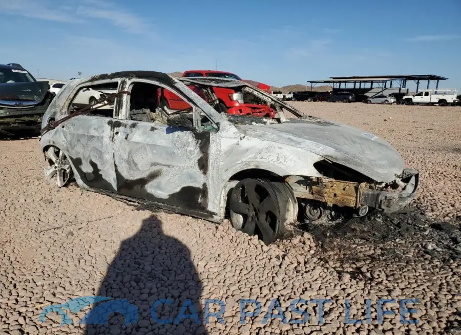 3VW5T7AU6GM033886# 4