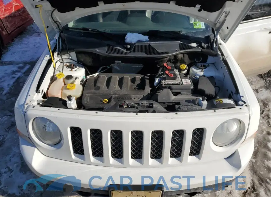1C4NJRFB2HD205694# 12