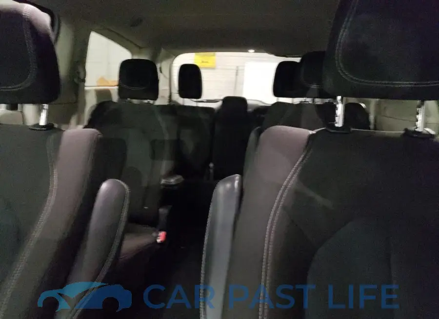 2C4RC1CGXPR516119# 10