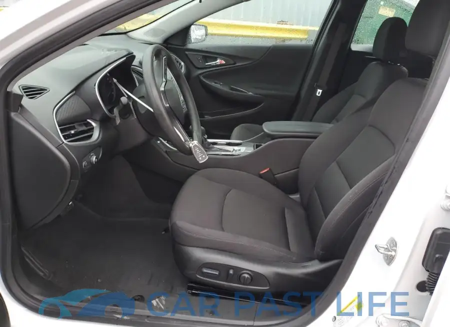 1G1ZD5ST0RF209872# 7