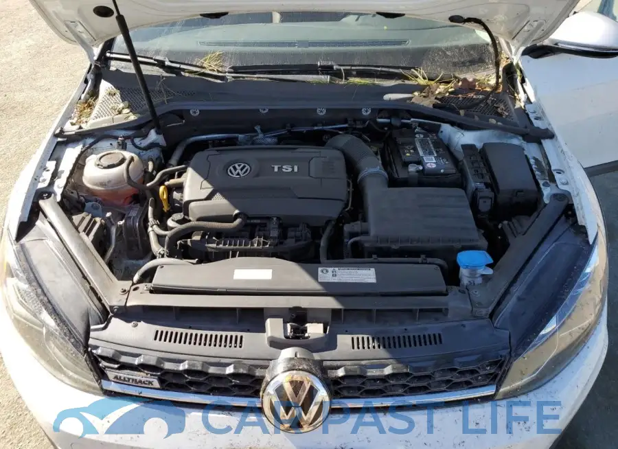 3VWH17AU8KM513276# 11