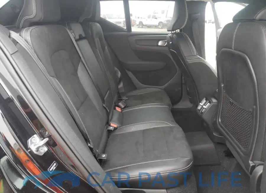 YV4162UM7L2344930# 10