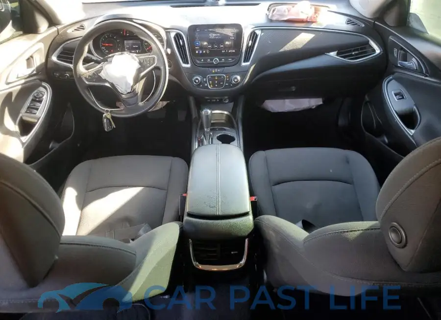 1G1ZD5ST8LF100633# 8