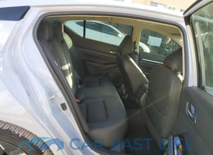 1N4BL4CV2PN406315# 10