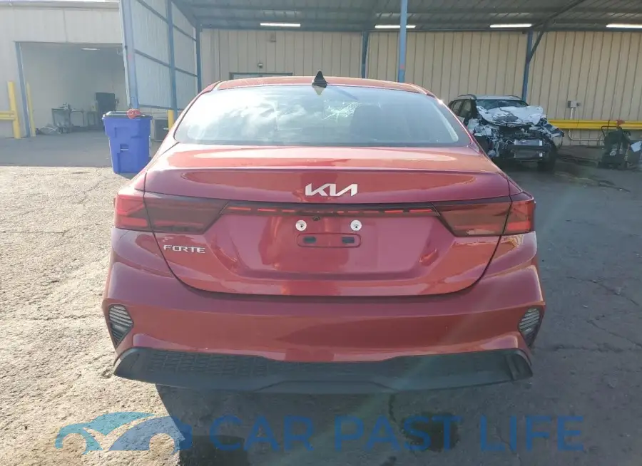 3KPF24AD8PE564204# 6