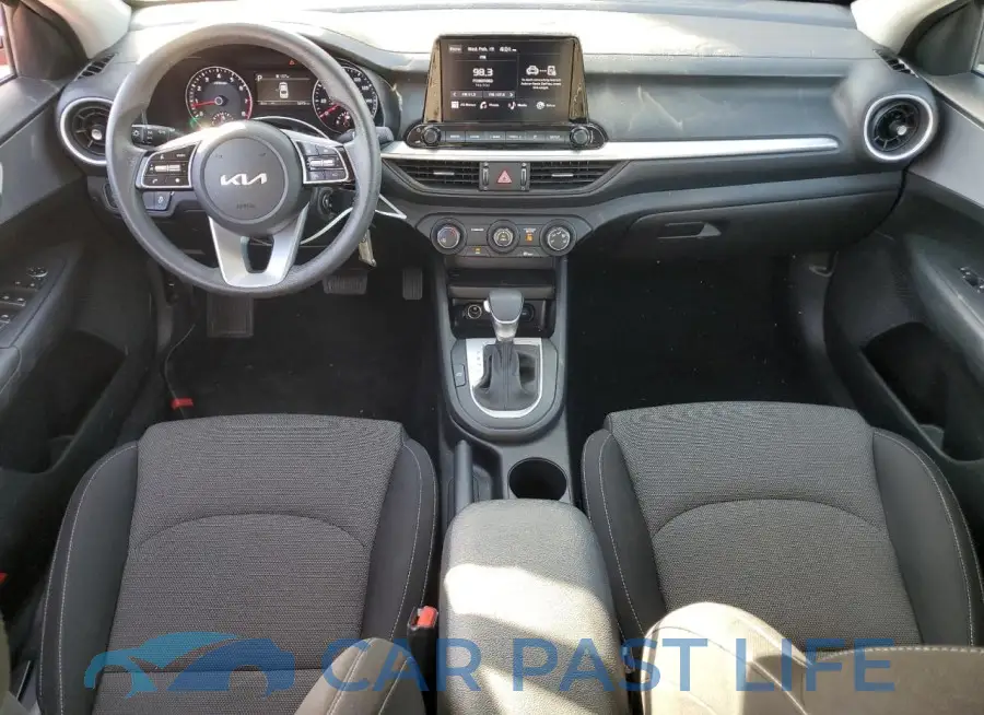 3KPF24AD8PE564204# 8