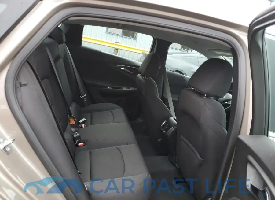1G1ZD5ST7RF242285# 10
