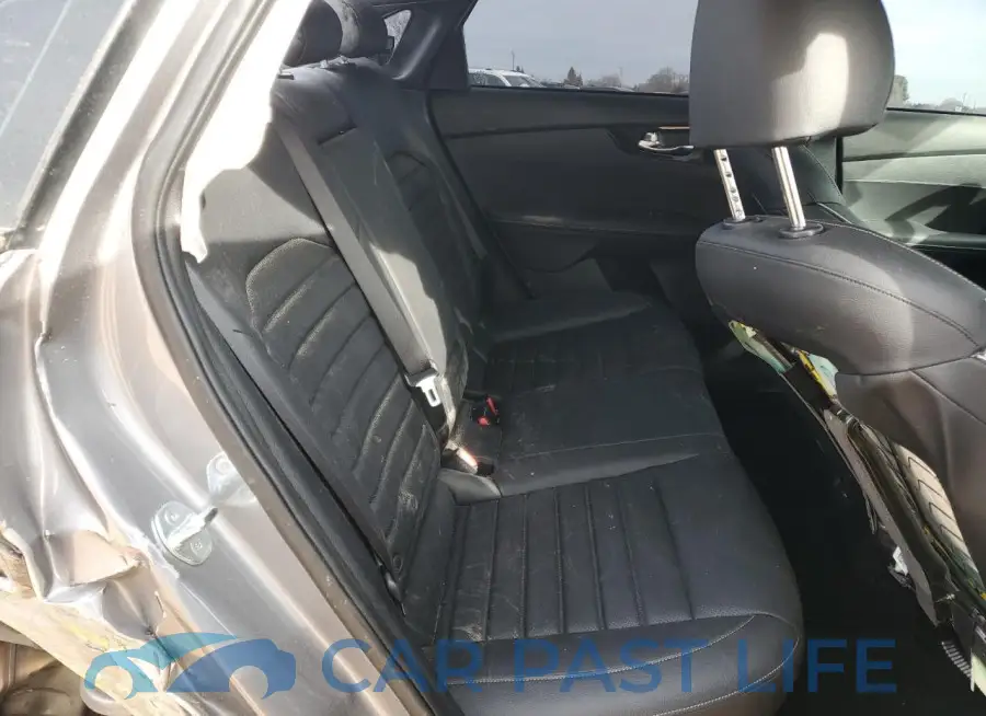 3KPF54AD4RE776043# 10