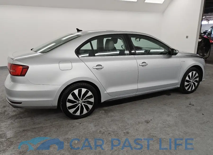 3VW637AJ9GM267529# 3
