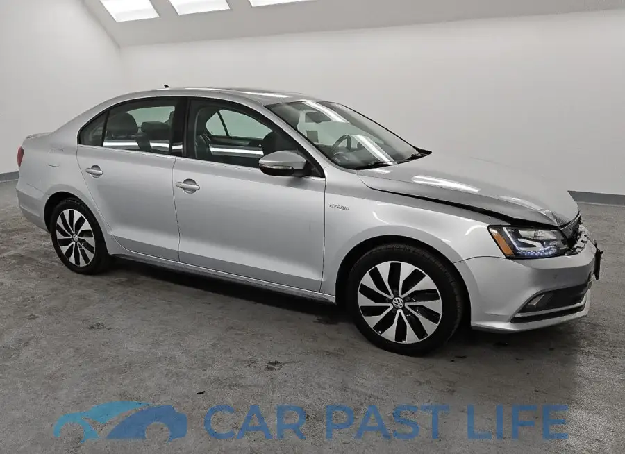3VW637AJ9GM267529# 4