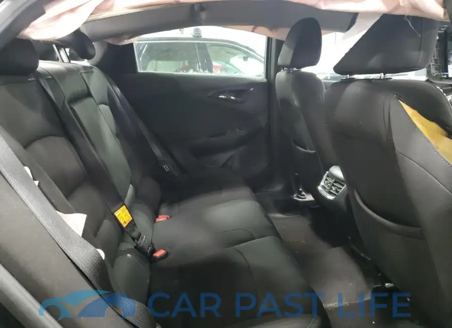 1G1ZD5ST1JF227267# 10