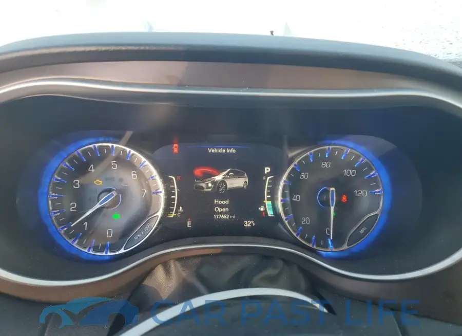 2C4RC1EG1HR564848# 9