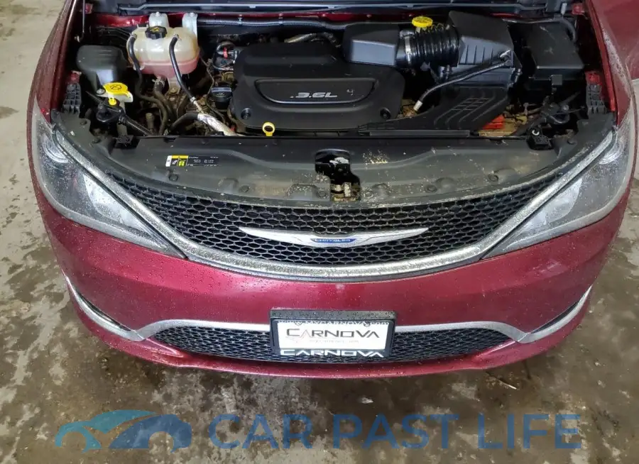 2C4RC1GG3JR320685# 12