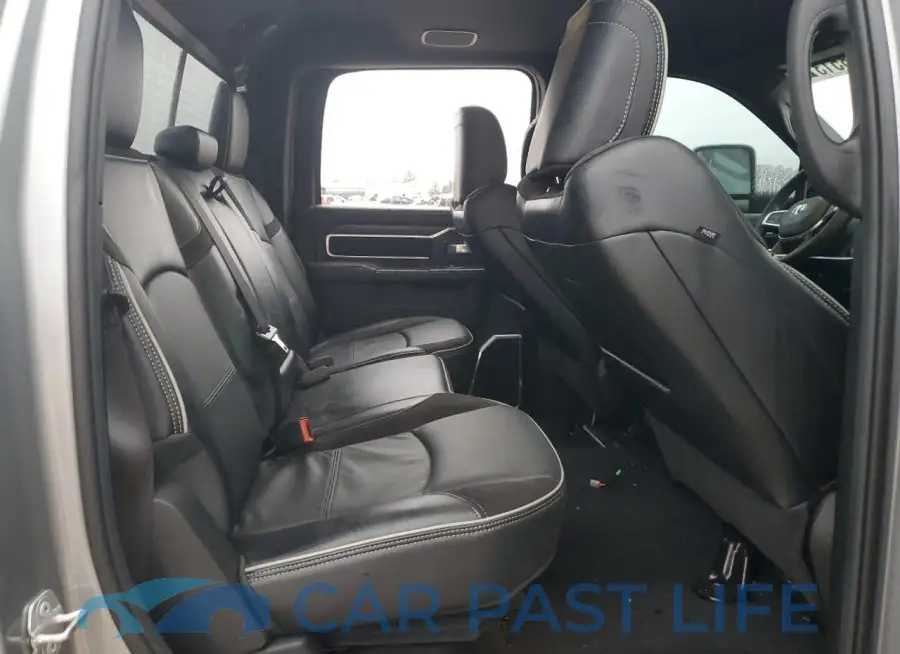 3C63RRJL7RG166158# 10
