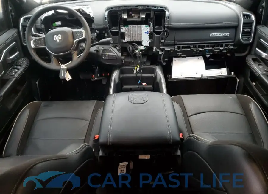 3C63RRJL7RG166158# 8