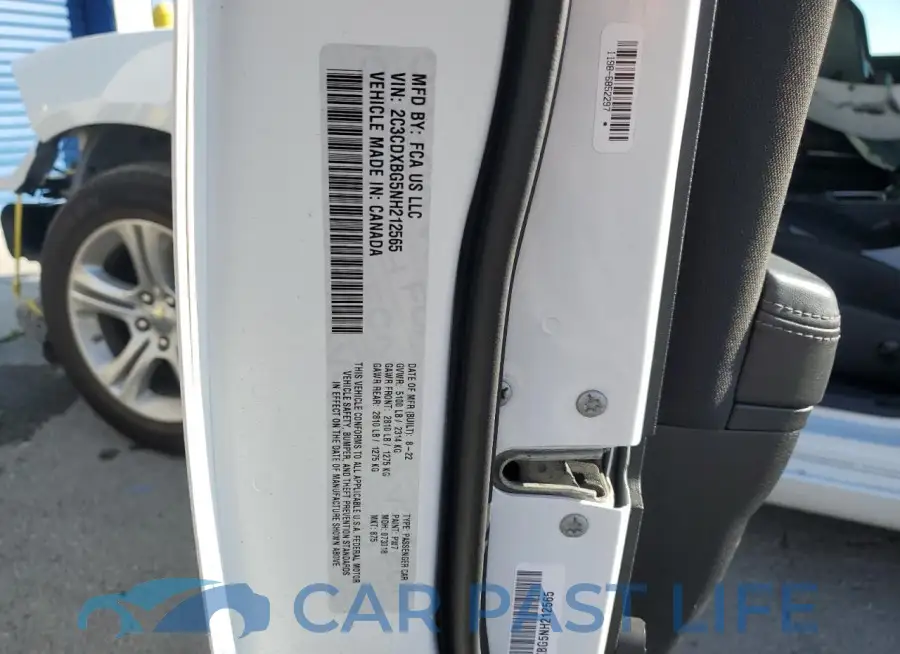2C3CDXBG5NH212565# 13