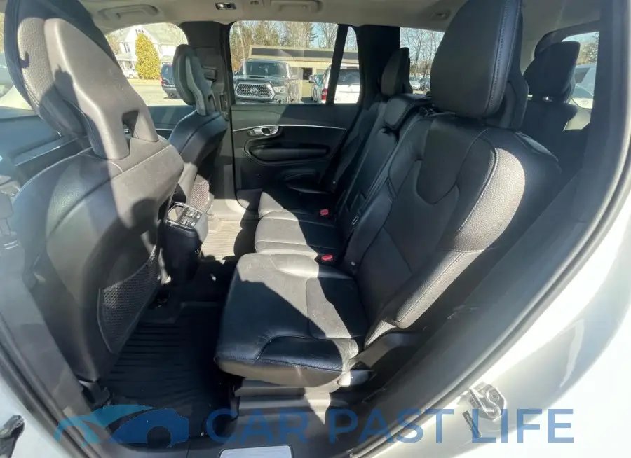 YV4A22PK9L1550262# 6