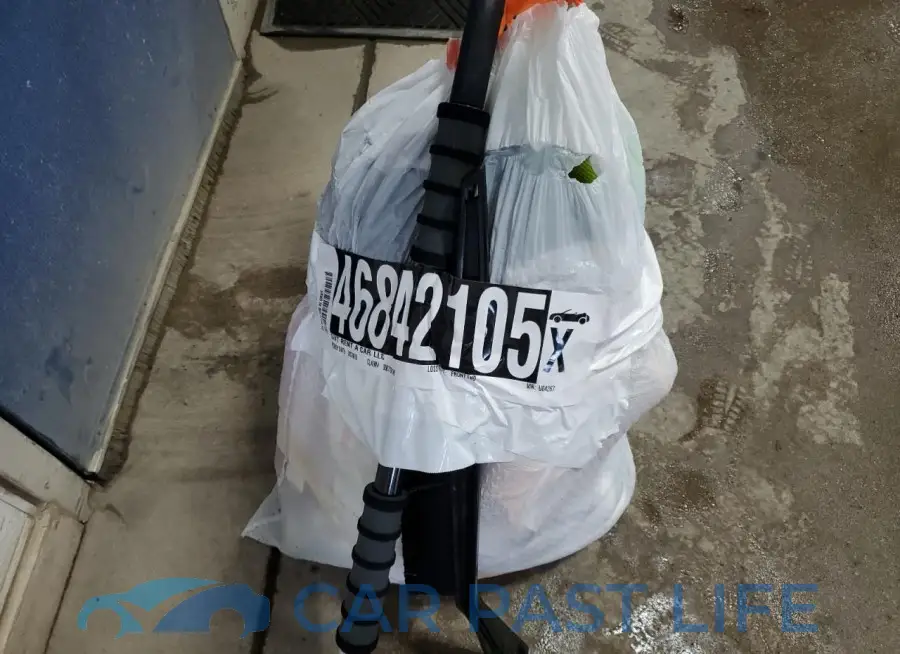 WBA53FJ02SCU04267# 12