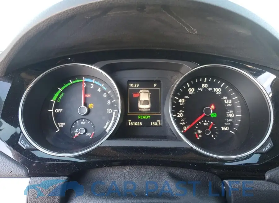 3VW637AJ8GM247272# 9