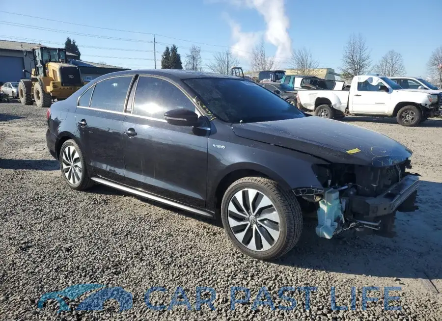 3VW637AJ8GM247272# 4