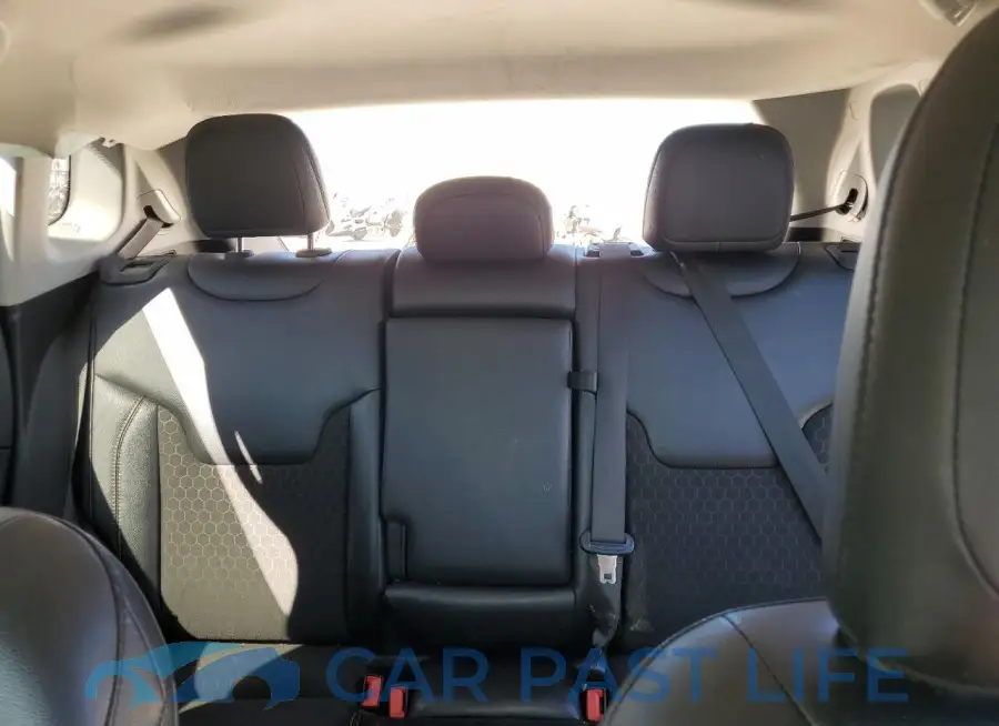 3C4NJCBB8MT501827# 10