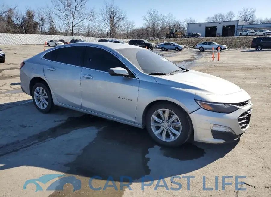 1G1ZD5ST3NF129556# 4