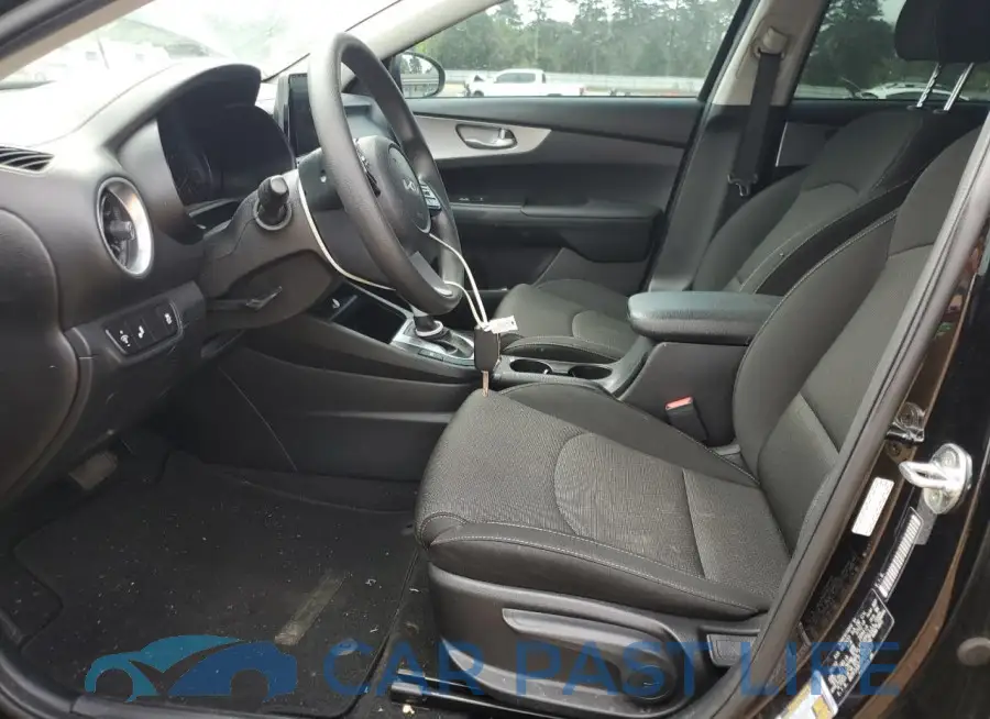 3KPF24AD8PE513317# 7
