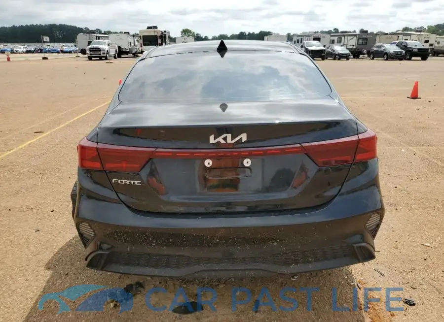 3KPF24AD8PE513317# 6