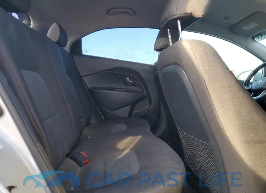 KNADM5A38G6687907# 10