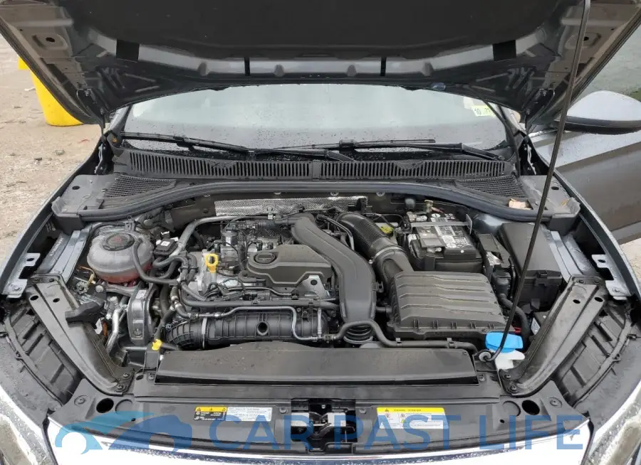 3VW5M7BUXPM054719# 11