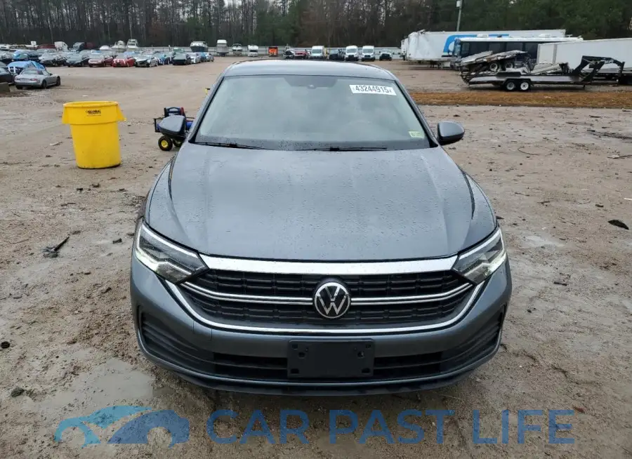 3VW5M7BUXPM054719# 5