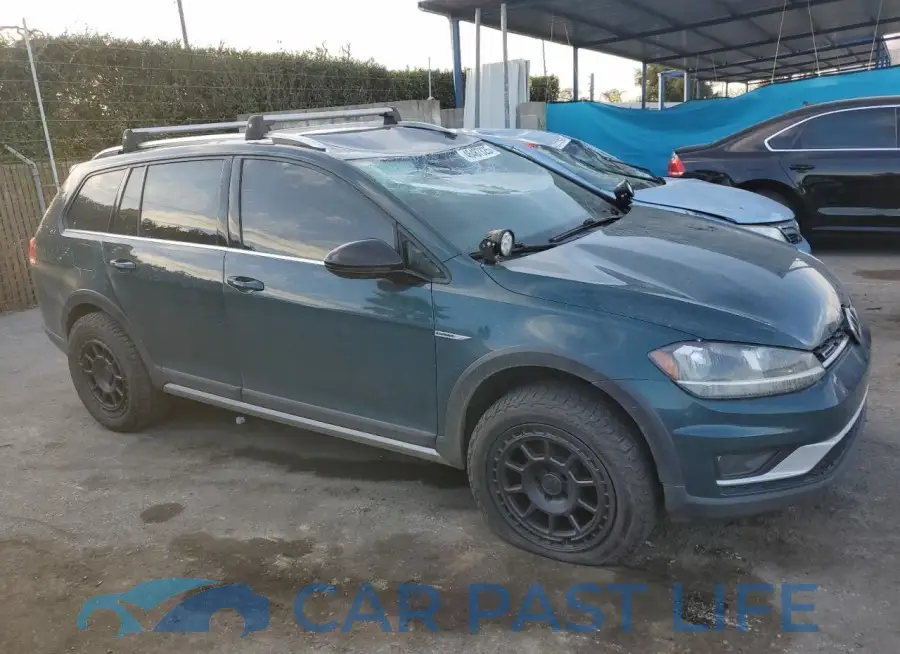 3VWM17AU4KM514830# 4