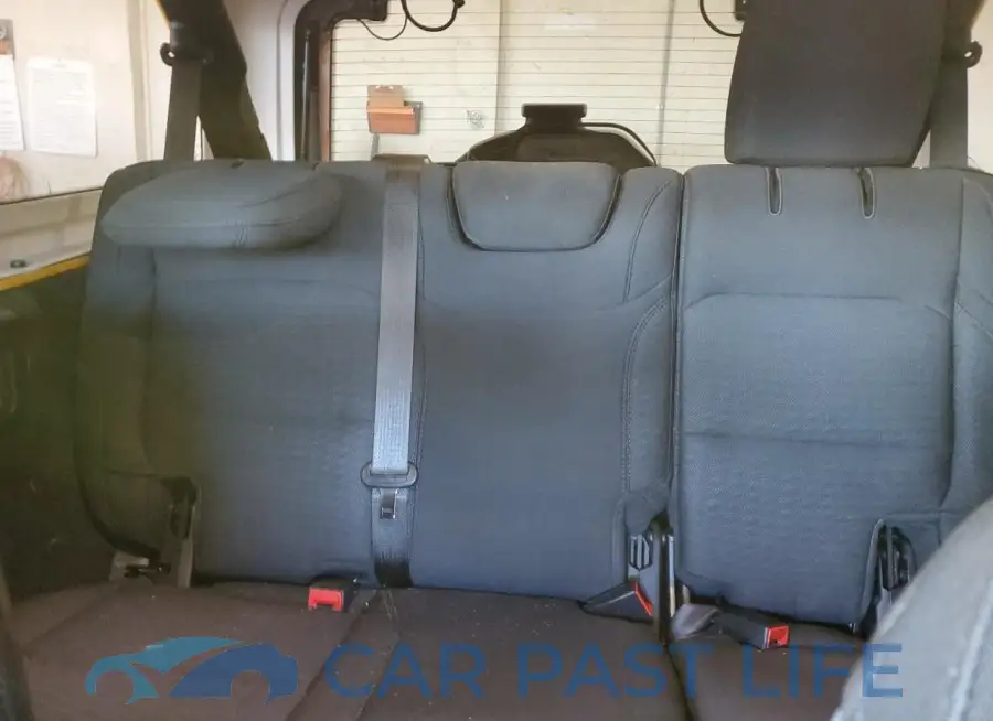 1C4HJXDGXLW323067# 10