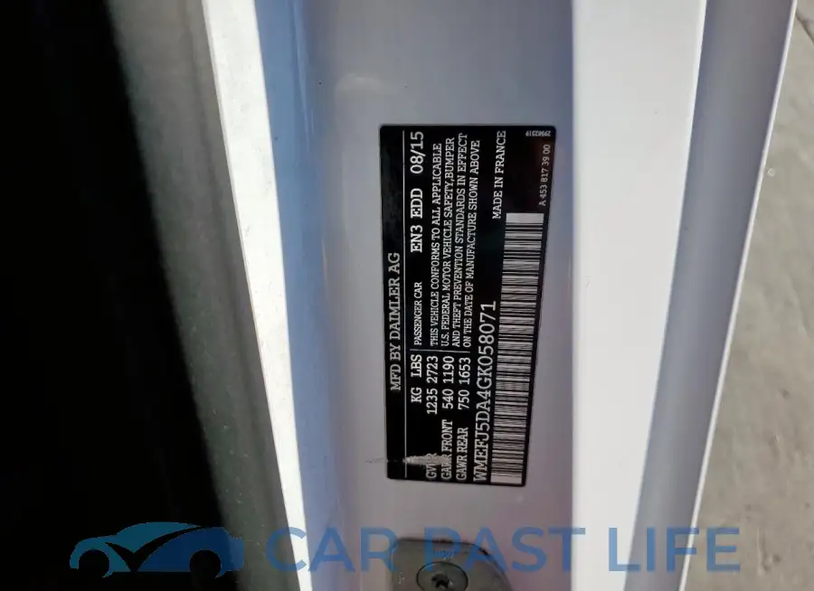 WMEFJ5DA4GK058071# 13