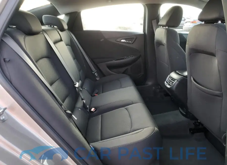 1G1ZD5ST8PF216937# 10