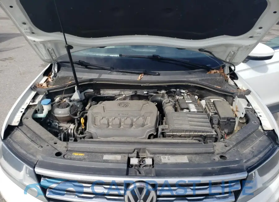 3VV3B7AX5KM066251# 12
