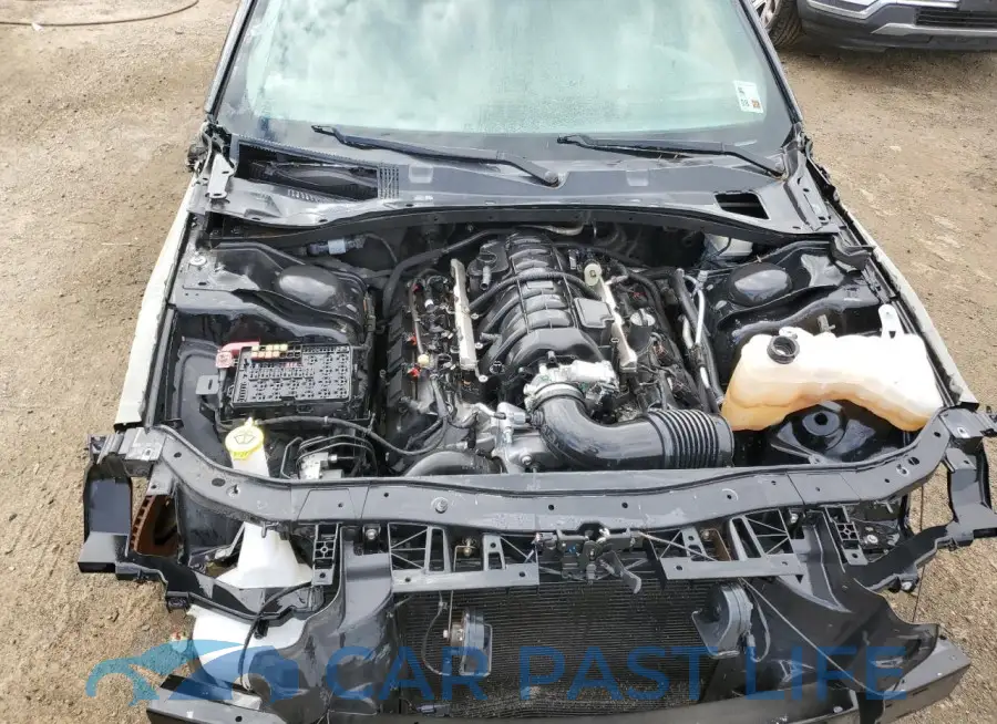 2C3CDXCT9KH653705# 11