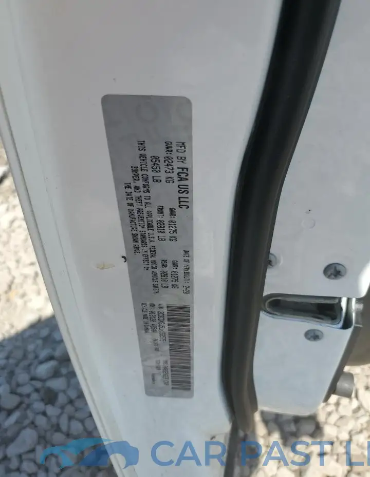 2C3CDXGJ5LH133575# 12