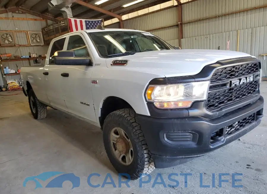 3C6UR5HJXMG520152# 4