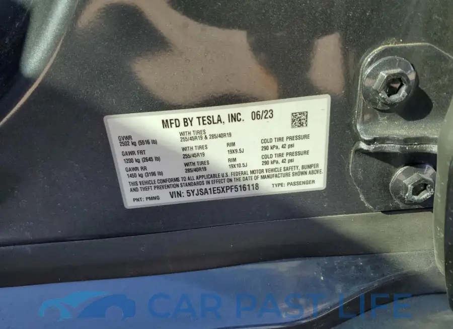 5YJSA1E5XPF516118# 14