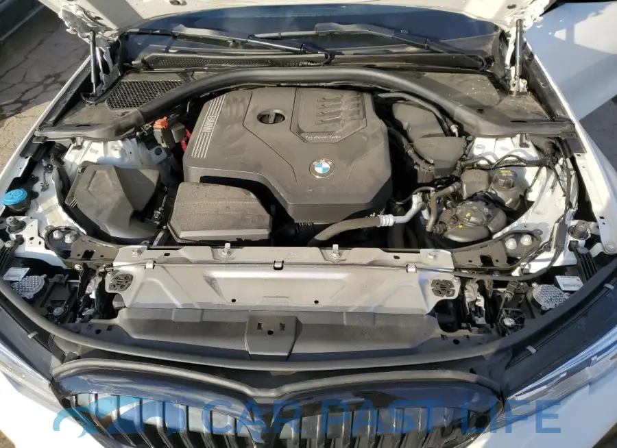3MW5R7J0XM8B61175# 11