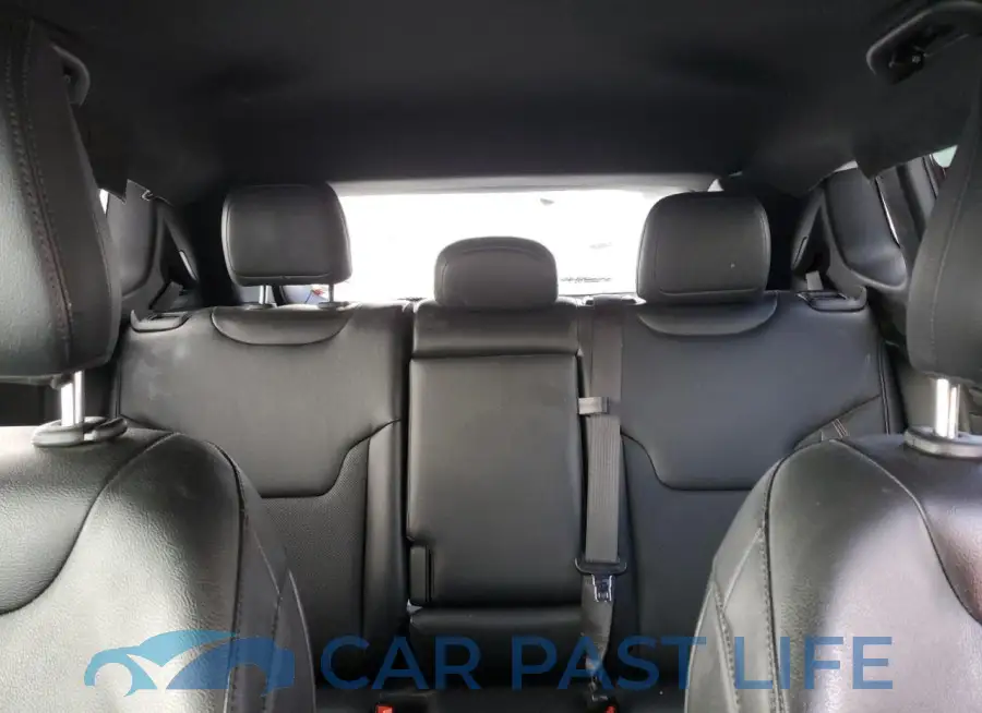 3C4NJDCN8PT518839# 10