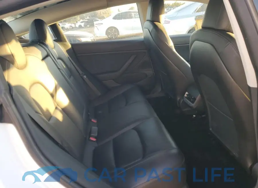 5YJ3E1EB1LF619615# 10