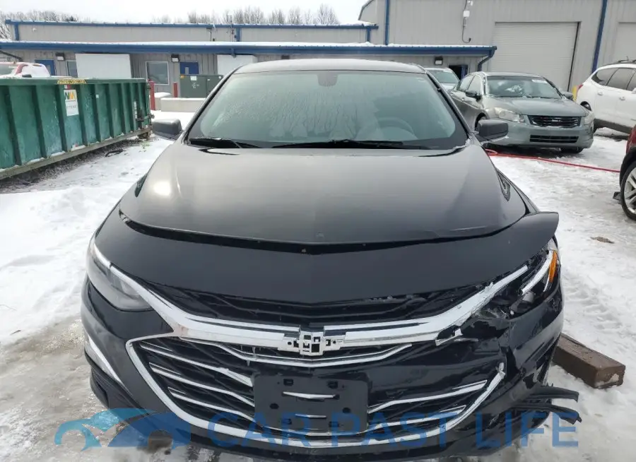 1G1ZB5ST6KF213002# 5