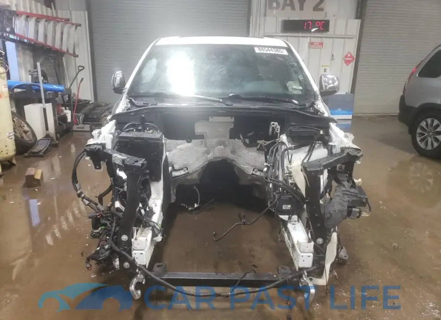 1C4RJFCM6GC332734# 5