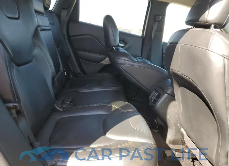 1C4PJMCS6HW575762# 11