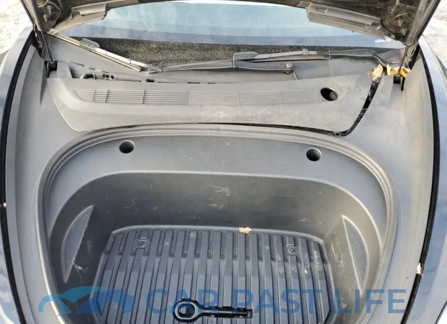5YJ3E1EA5PF470655# 11