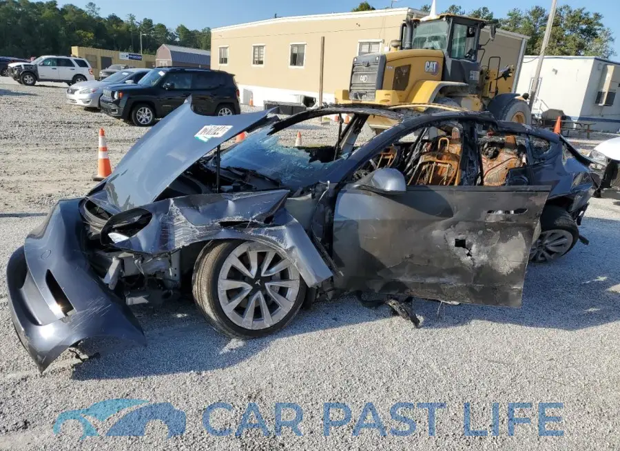 5YJ3E1EA9NF372113# 1