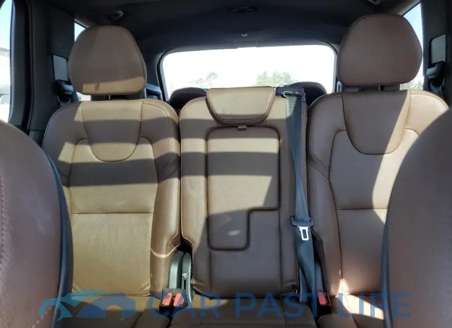 YV4062PN8P1984589# 10